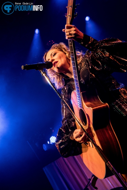 Anneke van Giersbergen op Anneke van Giersbergen - 17/10 - Hedon foto