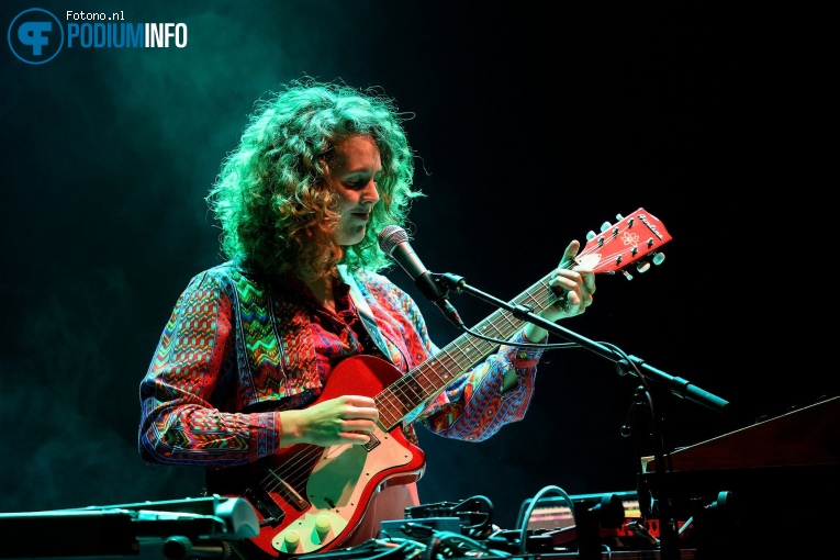 Shana Bossmann op Luwten - 20/10 - Paradiso foto