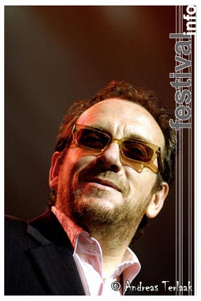 Elvis Costello op North Sea Jazz 2004 foto