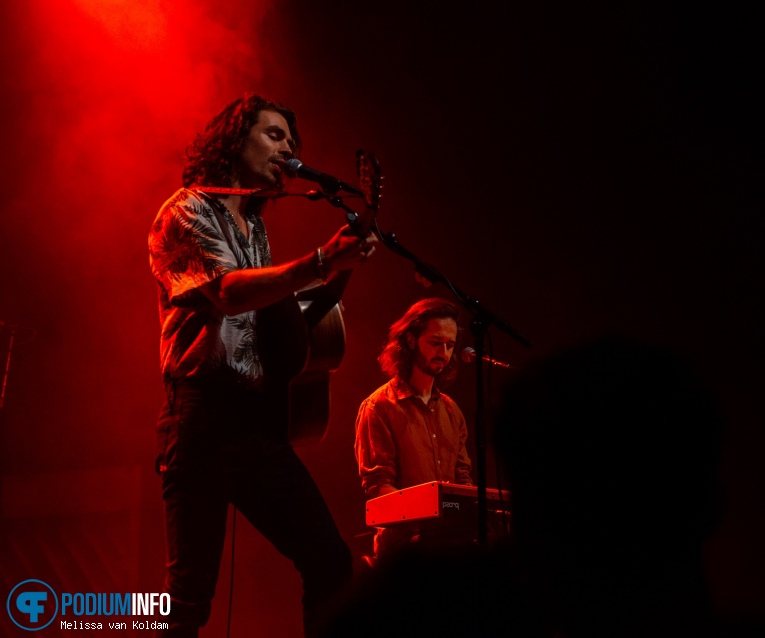 Dion Cooper op Duncan Laurence - 7/11 - Oosterpoort foto