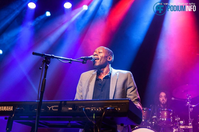 Roachford op Roachford / Sniff 'n' The Tears - 12/11 - Boerderij foto