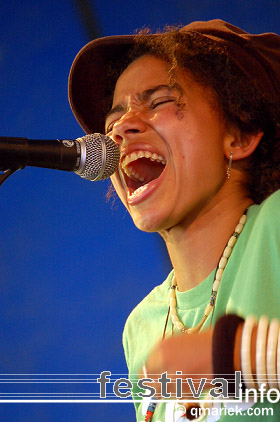 Nneka op deBeschaving 2008 foto