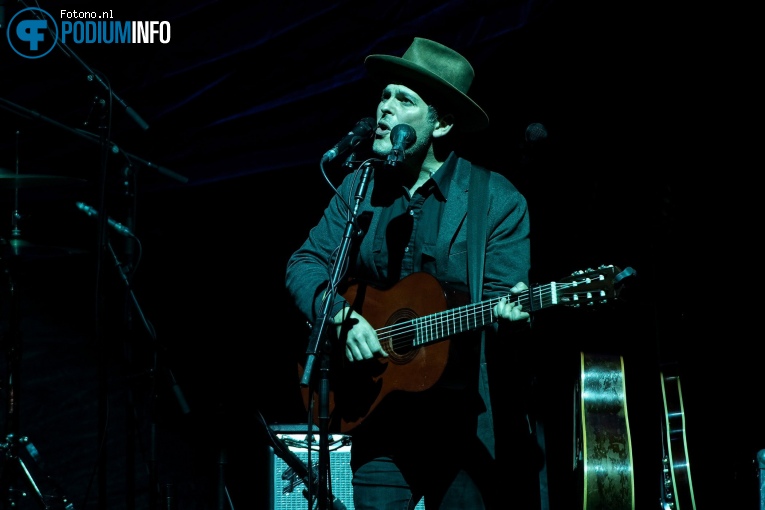 Gregory Alan Isakov op The Lumineers - 10/03 - AFAS Live foto