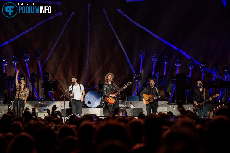 The Lumineers op The Lumineers - 10/03 - AFAS Live foto