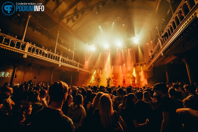 Philine op Froukje - 18/03 - Paradiso foto