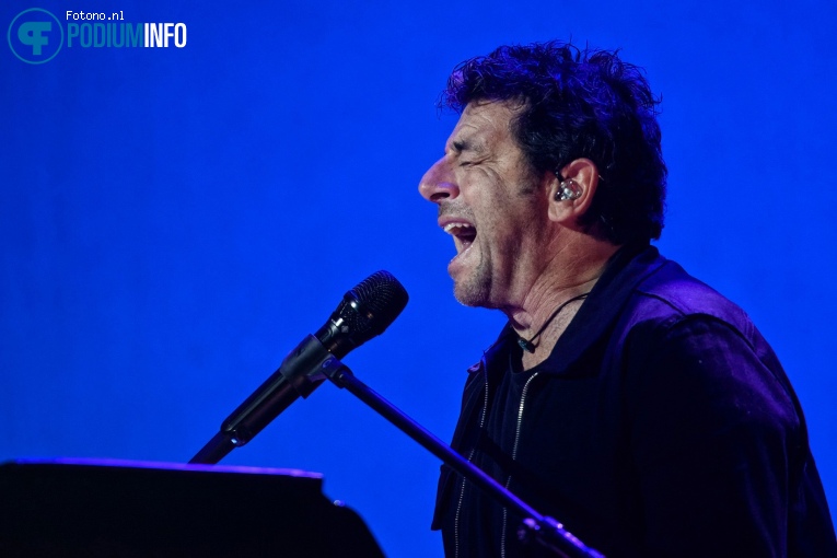 Patrick Bruel op Patrick Bruel - 22/03 - TivoliVredenburg foto