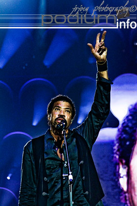 Lionel Richie op Symphonica in Rosso - 6/9 - Gelredome foto