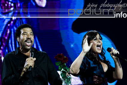 Lionel Richie op Symphonica in Rosso - 6/9 - Gelredome foto