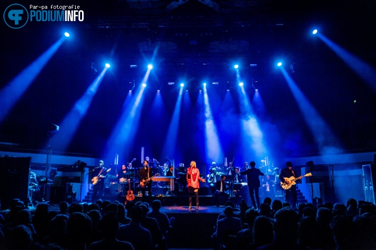 Hooverphonic op Hooverphonic with Orchestra - 29/03 - TivoliVredenburg foto
