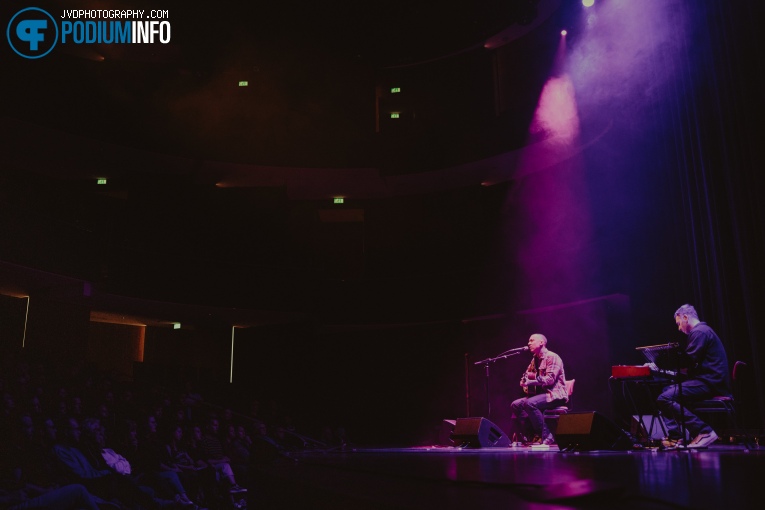 Noah Gundersen op Noah Gundersen - 29/2 - Tivoli Vredenburg foto