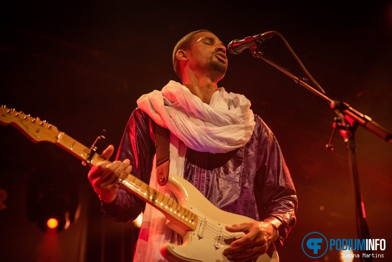 Mdou Moctar op Mdou Moctar - 04/04 - Paradiso foto