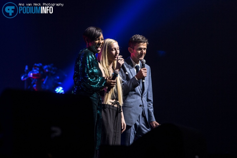 S10 op Eurovision In Concert - 09/04 - AFAS Live foto