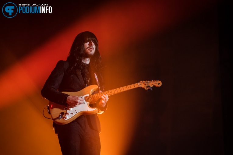 Khruangbin op Khruangbin - 12/04 - AFAS Live foto
