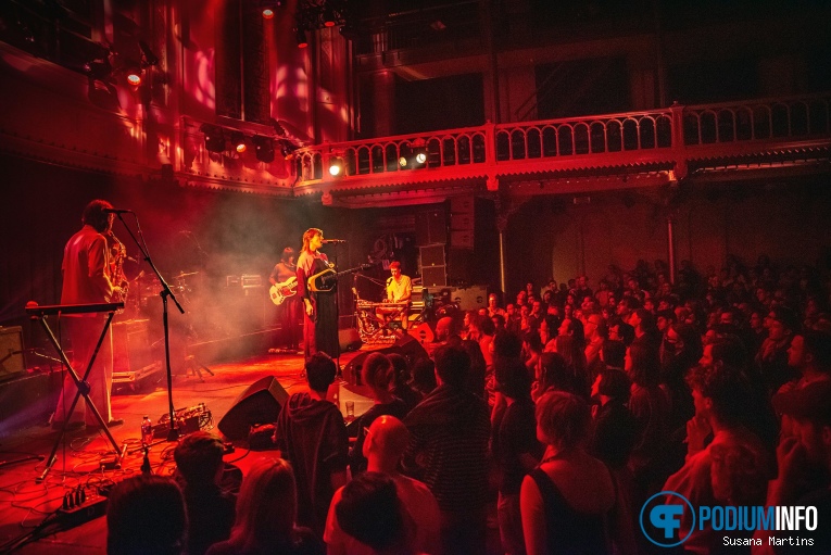 Cate le Bon op Cate le Bon - 12/04 - Paradiso foto