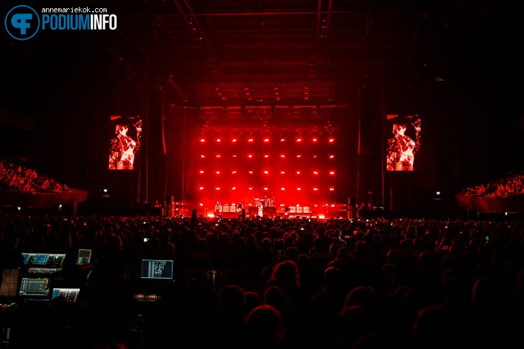 Nothing But Thieves op Nothing But Thieves - 15/04 - Ziggo Dome foto