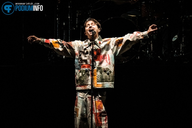Nothing But Thieves op Nothing But Thieves - 15/04 - Ziggo Dome foto