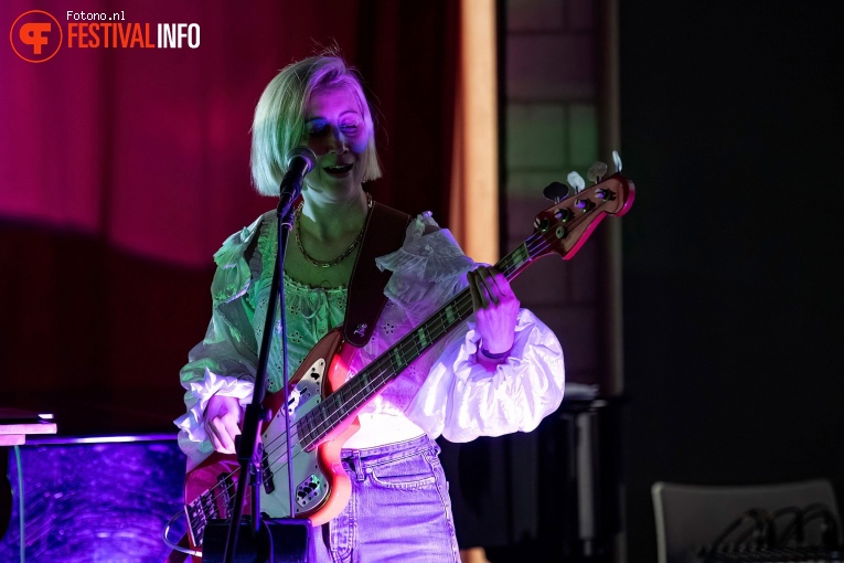 Show Pony op Popronde Eindfeest 2021 foto
