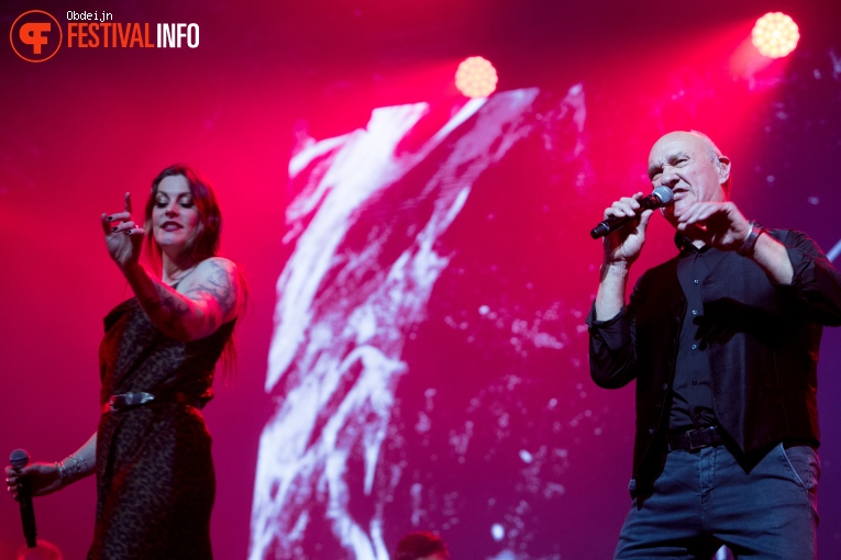Floor Jansen op Paaspop 2022 foto