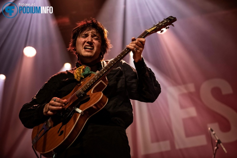 Oracle Sisters op Miles Kane - 18/04 - Melkweg foto