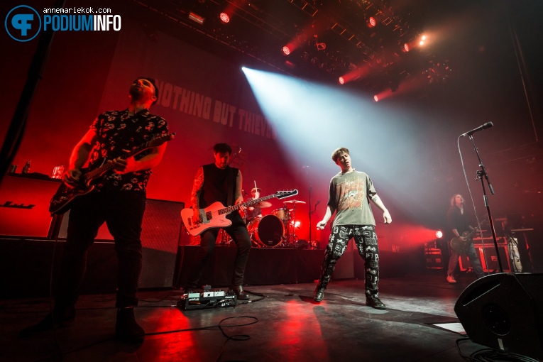 Nothing But Thieves op Nothing but Thieves - 23/04 - Doornroosje foto