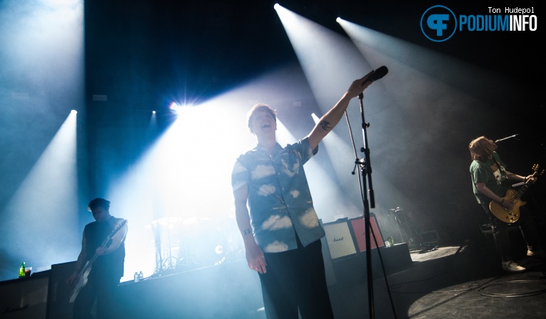 Nothing But Thieves op Nothing but Thieves - 21/04 - De Oosterpoort foto