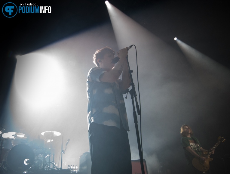 Nothing But Thieves op Nothing but Thieves - 21/04 - De Oosterpoort foto