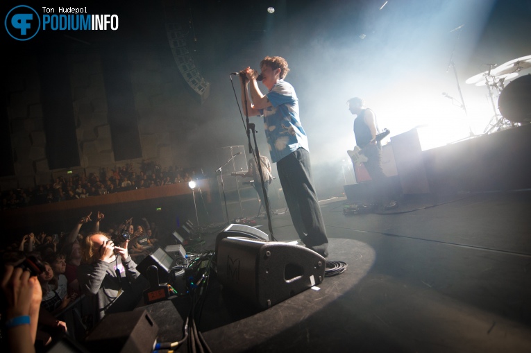 Nothing But Thieves op Nothing but Thieves - 21/04 - De Oosterpoort foto