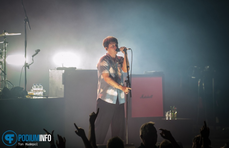 Nothing But Thieves op Nothing but Thieves - 21/04 - De Oosterpoort foto