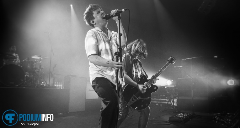 Nothing But Thieves op Nothing but Thieves - 21/04 - De Oosterpoort foto