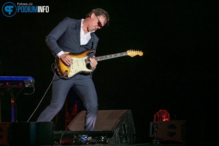 Joe Bonamassa op Joe Bonamassa - 30/04 - Ziggo Dome foto