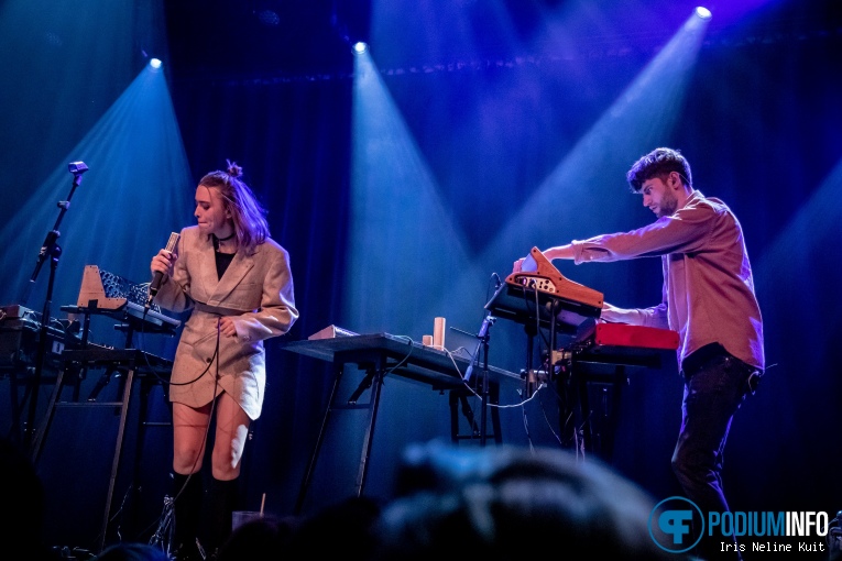 Florence Arman op Daði Freyr - 02/05 -TivoliVredenburg foto