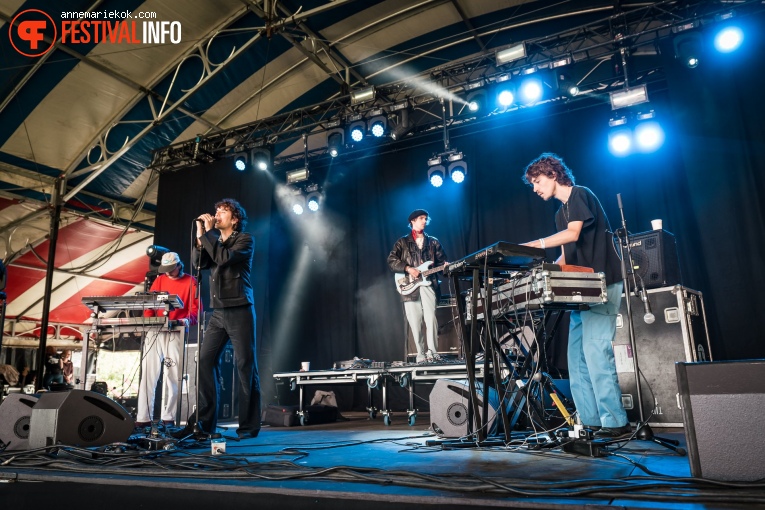 Don Melody Club op Bevrijdingsfestival Overijssel 2022 foto