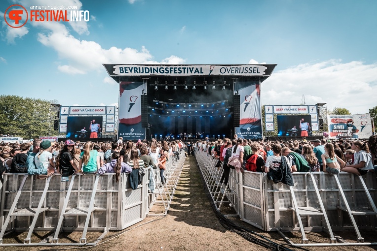 MEAU op Bevrijdingsfestival Overijssel 2022 foto