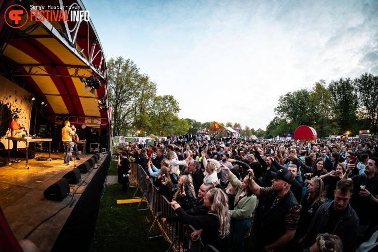 Piet Jr. op Bevrijdingsfestival Overijssel 2022 foto