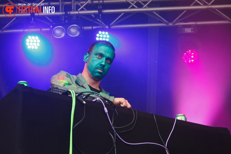 Smudged op Bevrijdingsfestival Zuid Holland 2022 foto