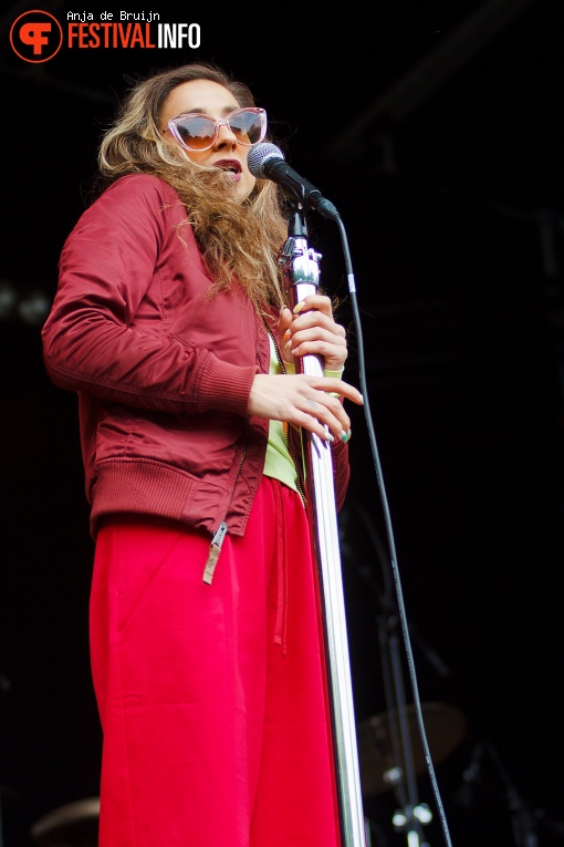 Nona op Bevrijdingsfestival Zuid Holland 2022 foto