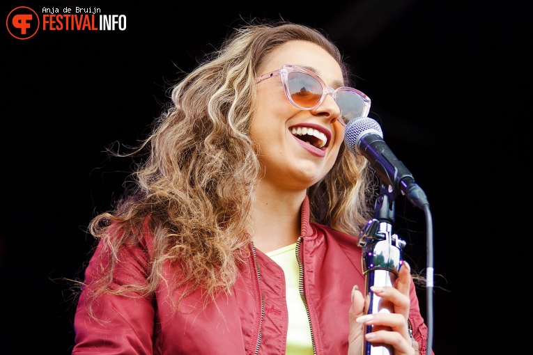 Nona op Bevrijdingsfestival Zuid Holland 2022 foto