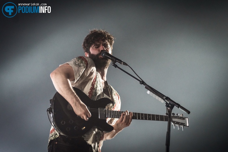 Foals op Foals - 15/05 - AFAS Live foto