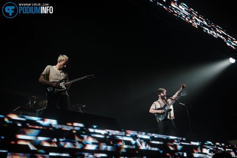 Foals op Foals - 15/05 - AFAS Live foto