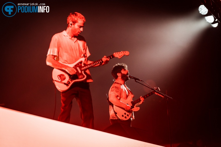 Foals op Foals - 15/05 - AFAS Live foto