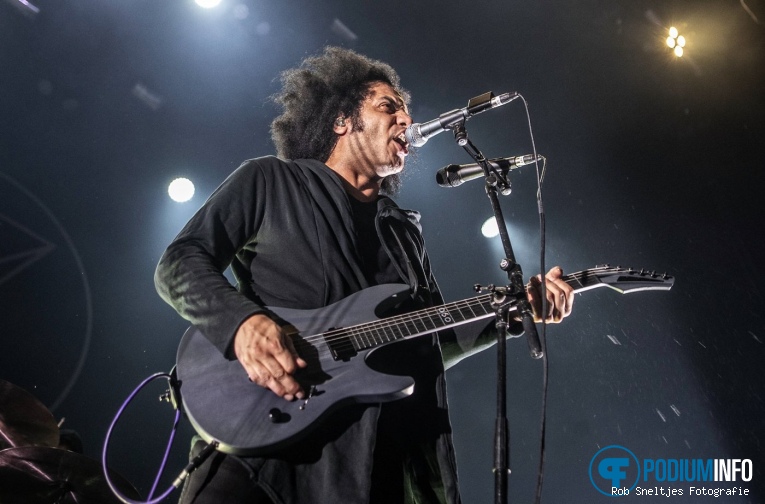 Zeal & Ardor op Meshuggah - 18/05 - 013 foto