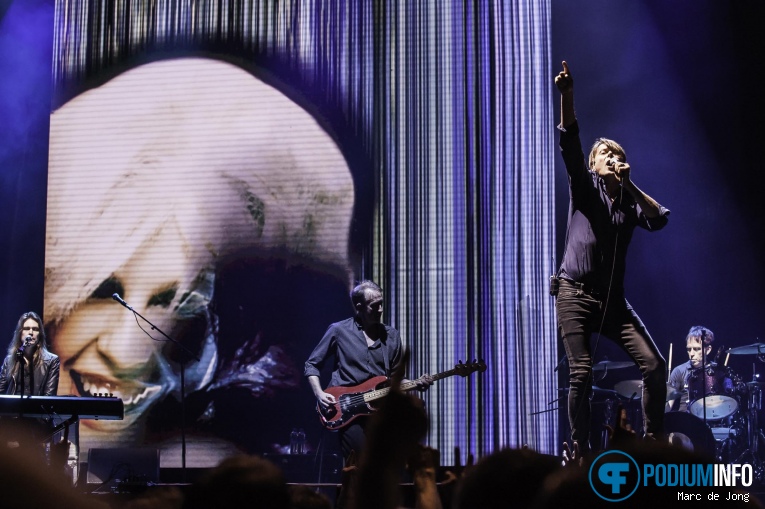 Suede op Suede - 16/05 - TivoliVredenburg foto