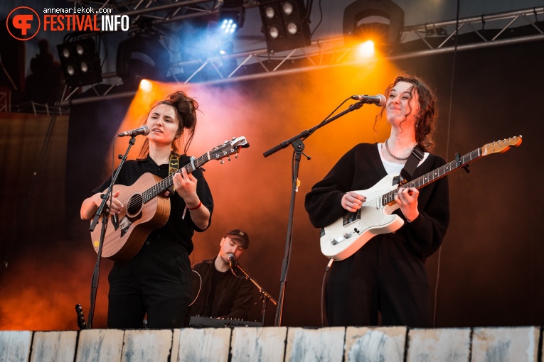 Kids With Buns op Dauwpop 2022 foto