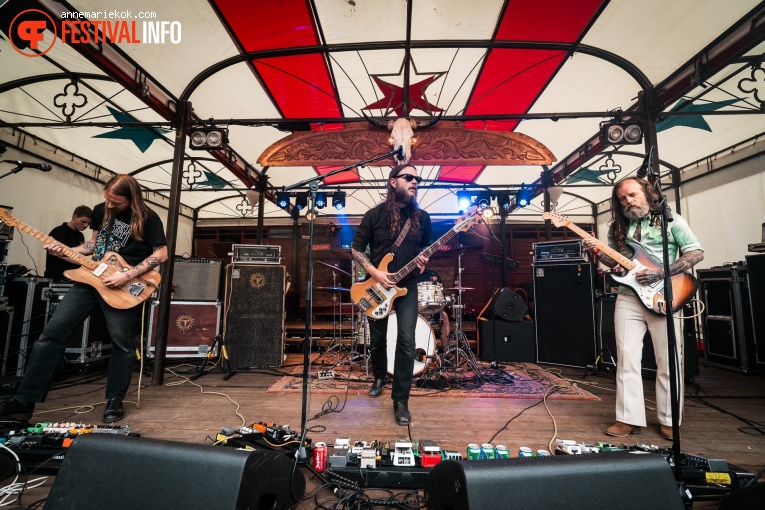 Temple Fang op Dauwpop 2022 foto