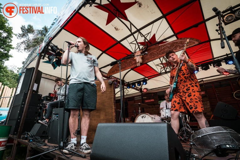 Beachdog op Dauwpop 2022 foto