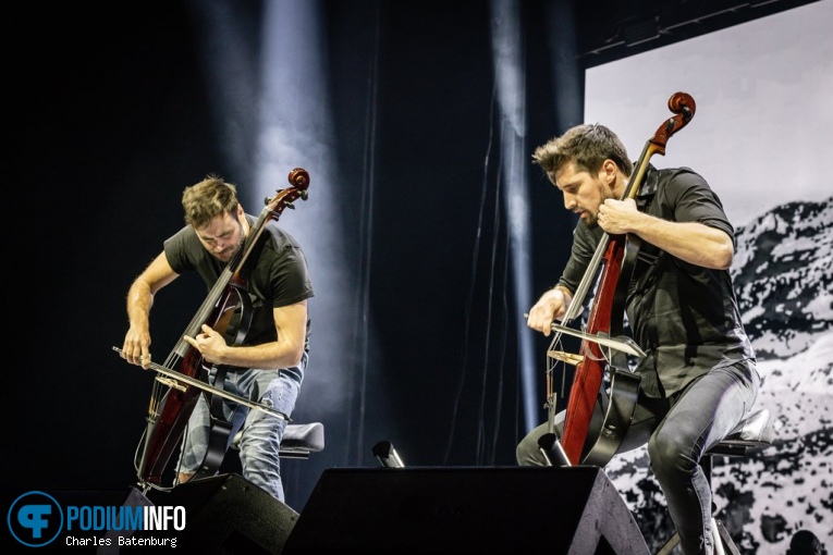 2Cellos op 2Cellos - 28/05 - Ziggo Dome foto