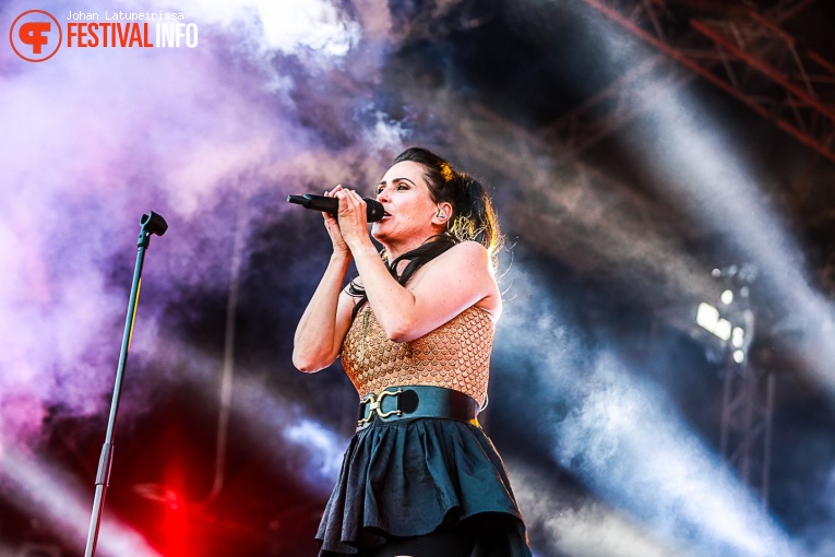 Within Temptation op Pop on Top 2022 foto