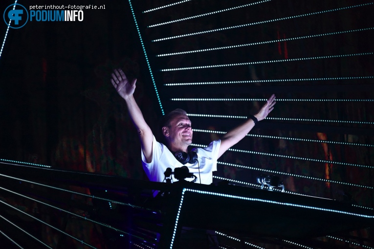 Armin van Buuren op Armin van Buuren - 02/06 - Ziggo Dome foto