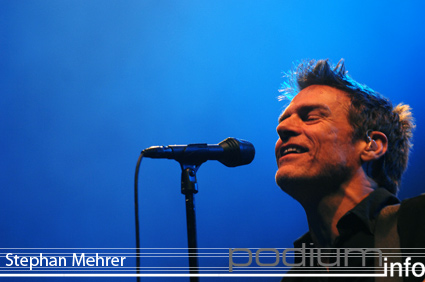 Bryan Adams op Bryan Adams - 1/10 - Ahoy' foto