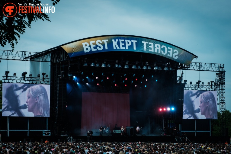 Wolf Alice op Best Kept Secret 2022 - zondag foto